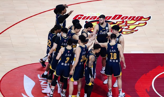 九游娱乐-广东宏远有九名球员合同到期！外援或一个不留，杜锋重整阵容